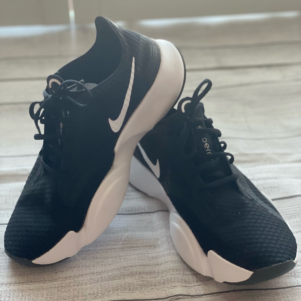 Women’s Nike Black and White Athletic Shoes